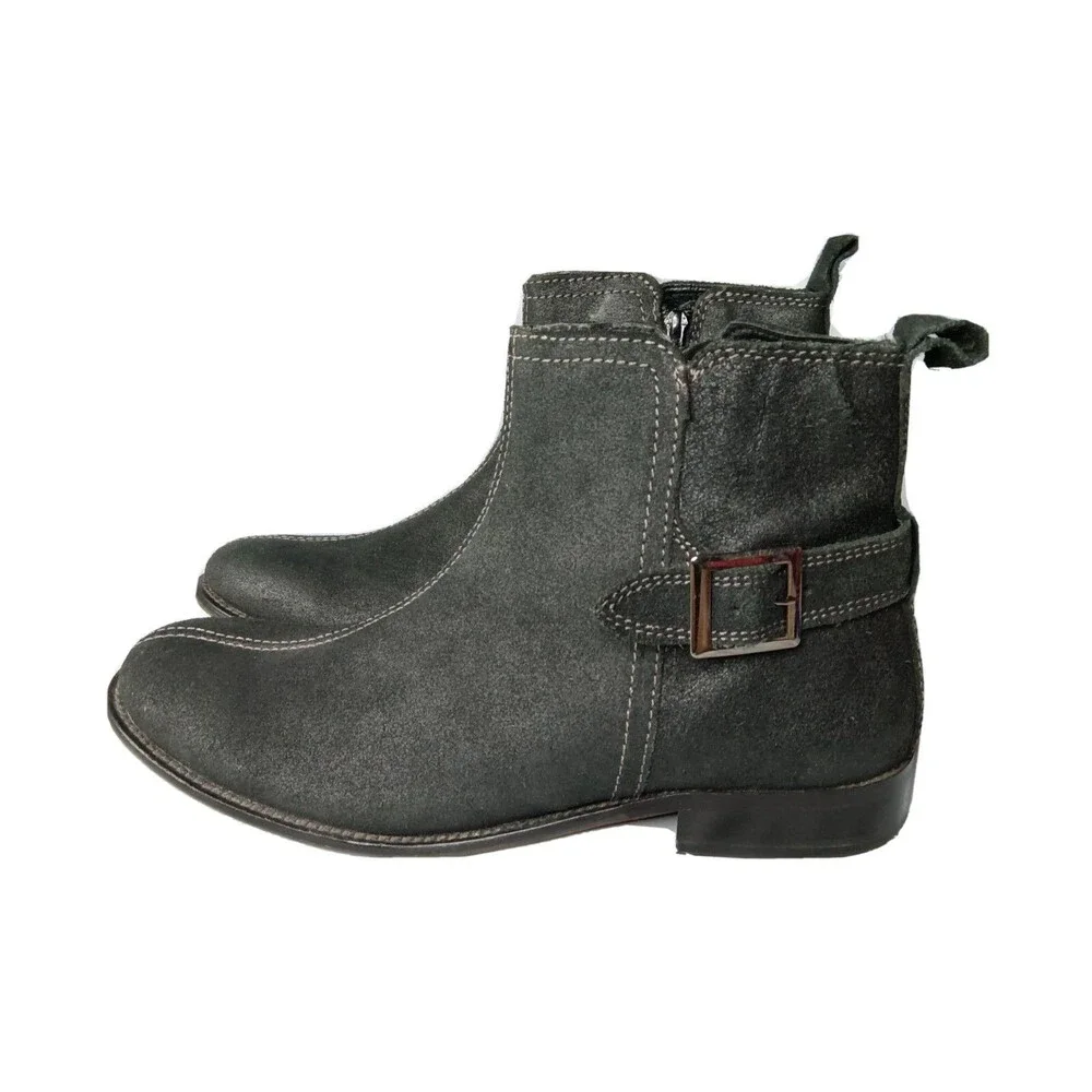 Red Tape Cyril Chukka Boots Men's Size 9.5 Nubuck Leather Black